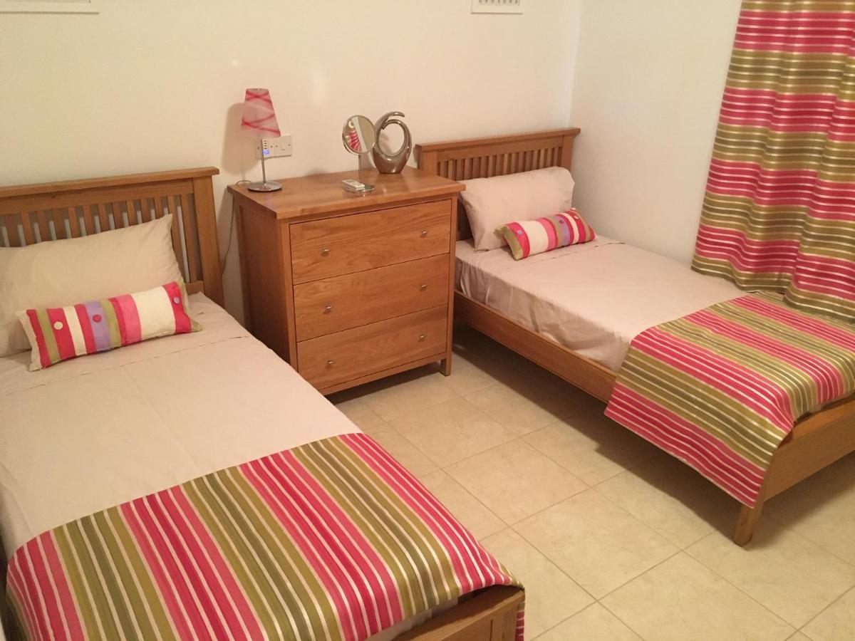 ماندريا Excellent 2 Bed Apartment المظهر الخارجي الصورة